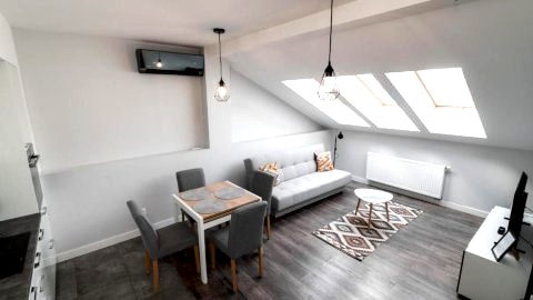 APARTAMENT WARSZAWSKA - klimatyzacja, zamknięte osiedle. parking