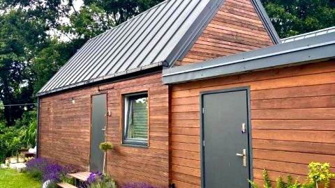 Lawendowo- sauna, jacuzzi, domki w ogrodzie i apartamenty w kamienicy