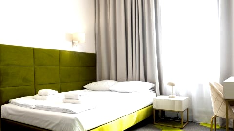 Moon ApartHotel