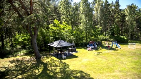Domki, pokoje i apartamenty w spokojnej okolicy z atrakcjami