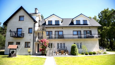 Domki, pokoje i apartamenty w spokojnej okolicy z atrakcjami