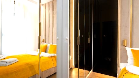 Golden Apartments Warsaw - Premium Stay at Grzybowska 37