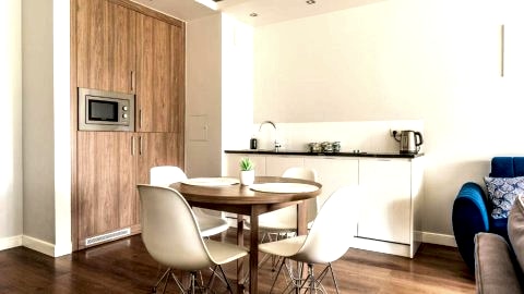 Golden Apartments – Browary Warszawskie | Elegant & Cozy Wronia 45