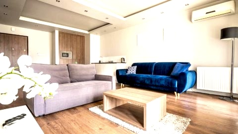 Golden Apartments – Browary Warszawskie | Elegant & Cozy Wronia 45