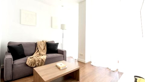 Golden Apartments – Browary Warszawskie | Elegant & Cozy Wronia 45A