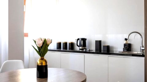 Golden Apartments – Browary Warszawskie | Elegant & Cozy Wronia 45A
