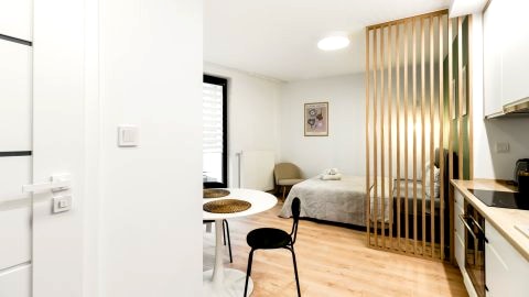 Golden Apartments Warsaw – Modern & Cozy, Towarowa B