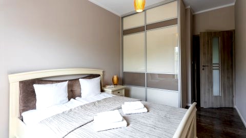 Golden Apartments Warsaw - Elegant City Stay, Kolejowa