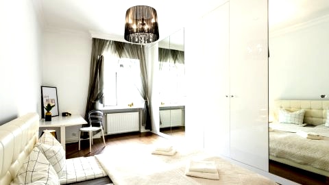 Golden Apartments Warsaw – Elegant Stay, Podwale Street