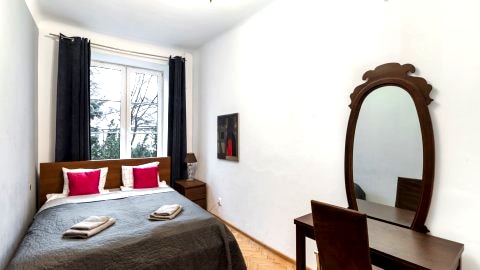 Golden Apartments - Great Location - Warsaw Stays - F14