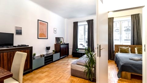 Golden Apartments - Great Location - Warsaw Stays - F14