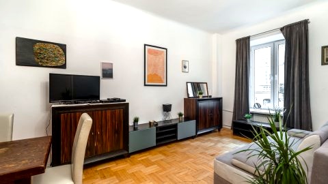 Golden Apartments - Great Location - Warsaw Stays - F14