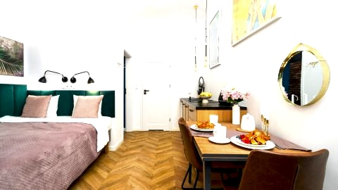 Golden Apartments in Warsaw - Cozy and Stylish Studio - Ząbkowska B