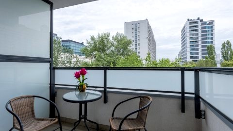 Golden Apartments Warsaw - Big and Bright Stylish Apartments  - Pereca 68