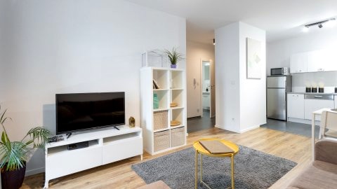 Golden Apartments Warsaw - Big and Bright Stylish Apartments  - Pereca 75