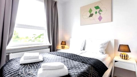 Golden Apartments Warsaw - Big and Bright Stylish Apartments  - Pereca 72