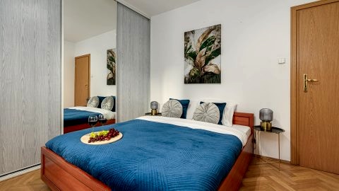 Lumina apartment for family in the center of Warsaw