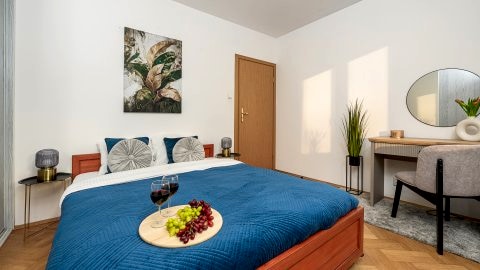 Lumina apartment for family in the center of Warsaw