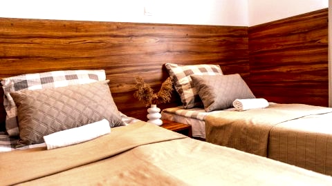 MAX Apartamenty - Pokoje - Domki - Restauracja - Basen