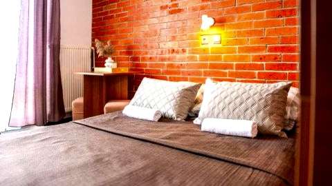 MAX Apartamenty - Pokoje - Domki - Restauracja - Basen