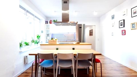 City Center Apartment by CityBeat