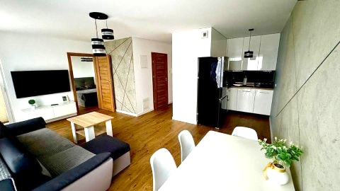 Jurajska Plaza - Nowoczesny apartament z osobną sypialnią, KLIMATYZACJA, Parking prywatny GRATIS - Kielce