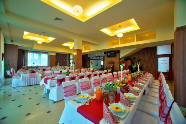 Hotel*** Restauracja Sezam