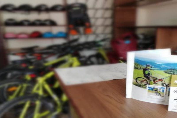 Willa CHWOST Z Wypożyczalnią Rowerów i Nart 