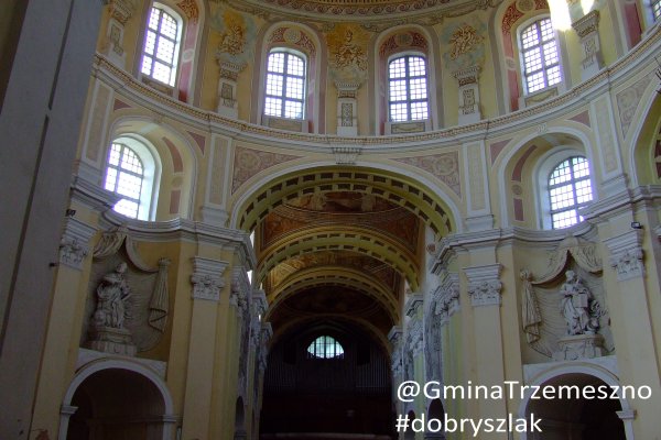 Basilica interiors - Basilica of the Assumption of the Blessed Virgin Mary in Trzemeszno. The Assumption of the Blessed Virgin Mary in Trzemeszno