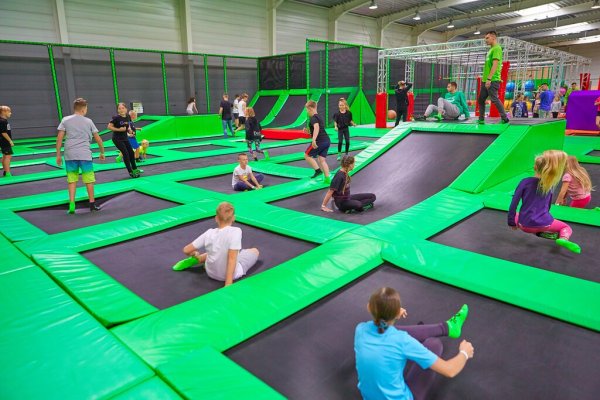 arena główna - GOjump MEGApark Sikorki Kraków - Park Trampolin 
