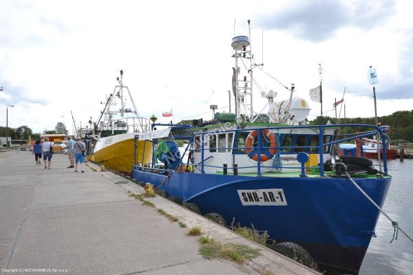 jednostka ratownictwa i kutry rybackie - Port zimowy