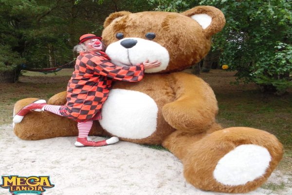 Klaun Pinezka - MegaLandia