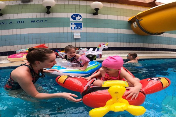 Zabawa na basenie - Zabawa na basenie