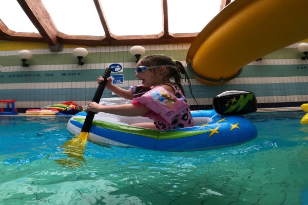 Zabawa na basenie - Zabawa na basenie