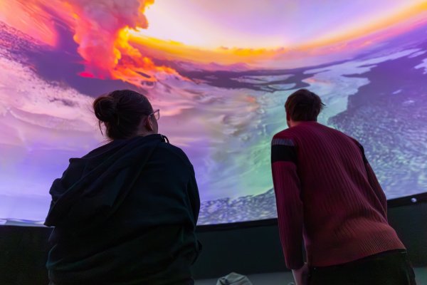 Xplore Dome - wirtualna podróż dookoła świata