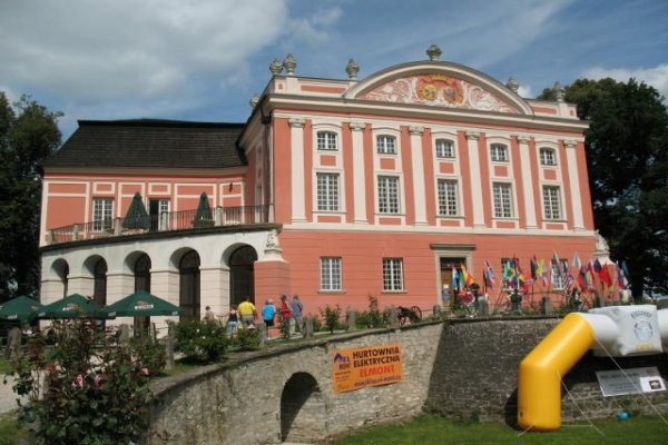 Pałac - Mały Wawel