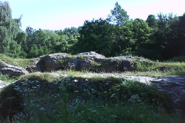 ruiny zamku na Górze św. Marcina