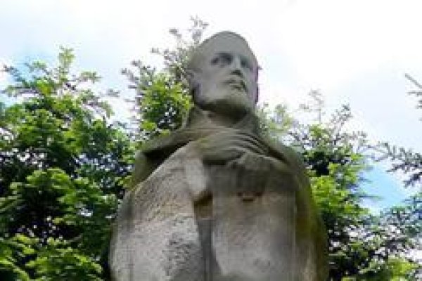 Pomnik ks. Jakuba Wujka