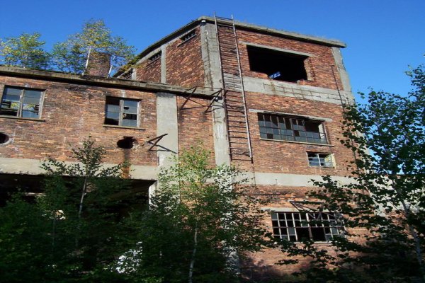 Opuszczone Zakłady "Wistom"