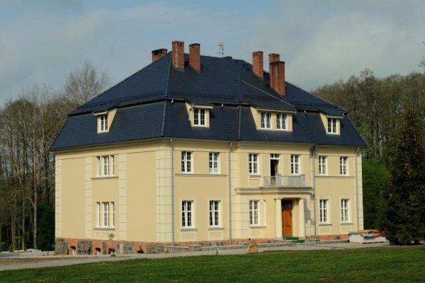 Pałac w Ścięgnicy - Gmina Kobylnica