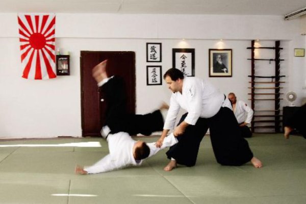 Szkoła Japońskich Sztuk Walki ZEMPO