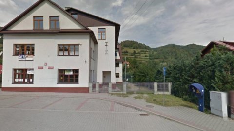 Orlik w Ochotnicy Dolnej