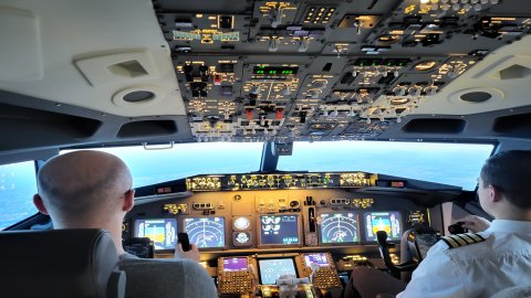 SimPoint - symulator lotu Boeing 737-800