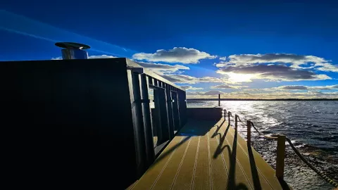 #SocialSauna - pływająca sauna i balia / jacuzzi na jeziorze Ełckim — zdjęcie 2