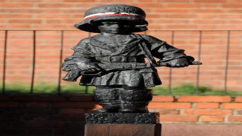 Monument to the Little Insurgent