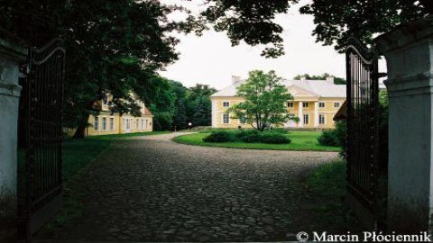 Palace and park complex