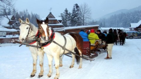 Kulig z pochodniami w Tatrach