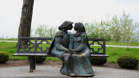 Avenue of Lovers