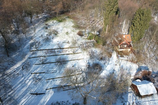 Ogrodzony Domek Samotnia w leśnym zaciszu