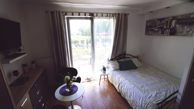 Apartamenty na Pięterku | Dom z widokiem na Jezioro Jamno